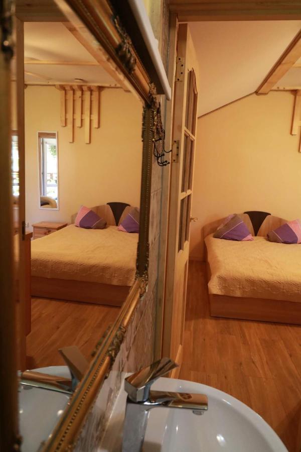 Namelis Nr 2 Adeles Sodyba Muize 외부 사진